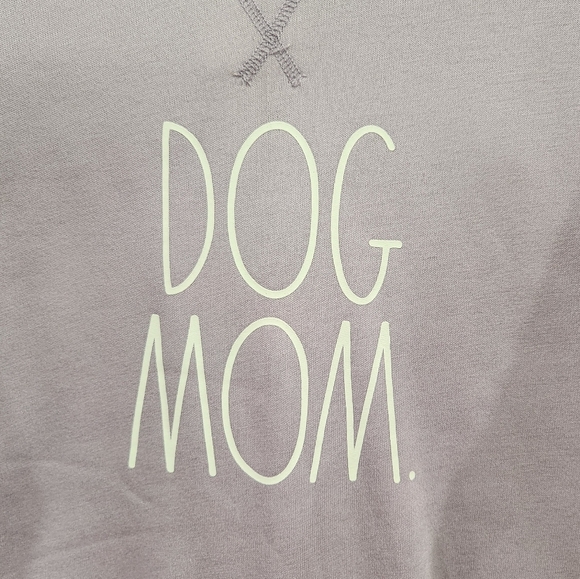 🆕️ Rae Dunn DOG MOM Sweatshirt & Joggers - Picture 2 of 6